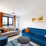 The Cumberland Sleeps 5 Appartement Bristol