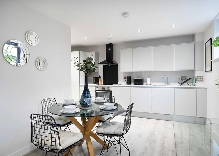 The Cumberland Sleeps 5 Bristol